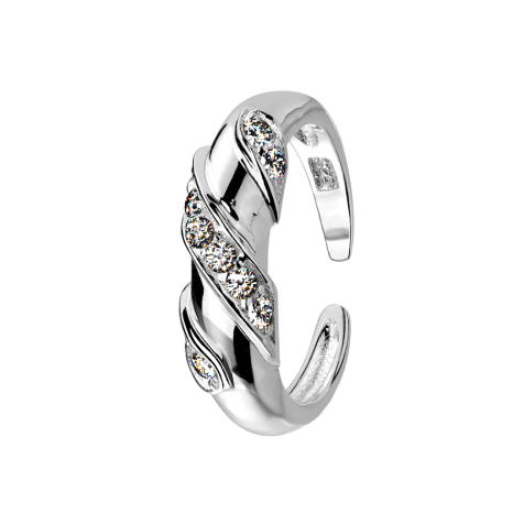 Anneau argenté entouré de cristaux