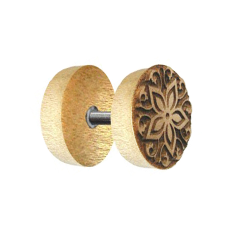 Fake plug flower made from crocodile wood