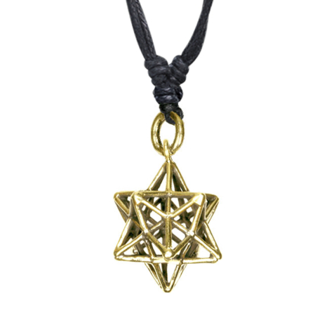 Collier noir pendentif doré 3D étoile