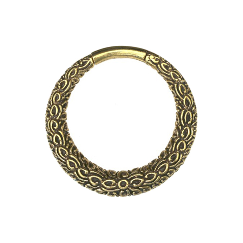 Ear weight segment ring hinged flower mat