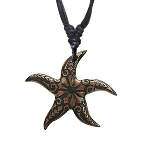 Collier noir pendentif étoile de mer avec gravure en bois Sawo