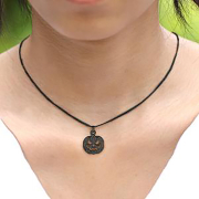 Kette schwarz Anhänger Kürbiskopf schwarz