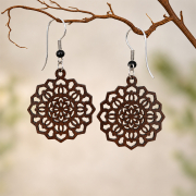 Boucles doreilles « Mandala floral » en bois de sawo